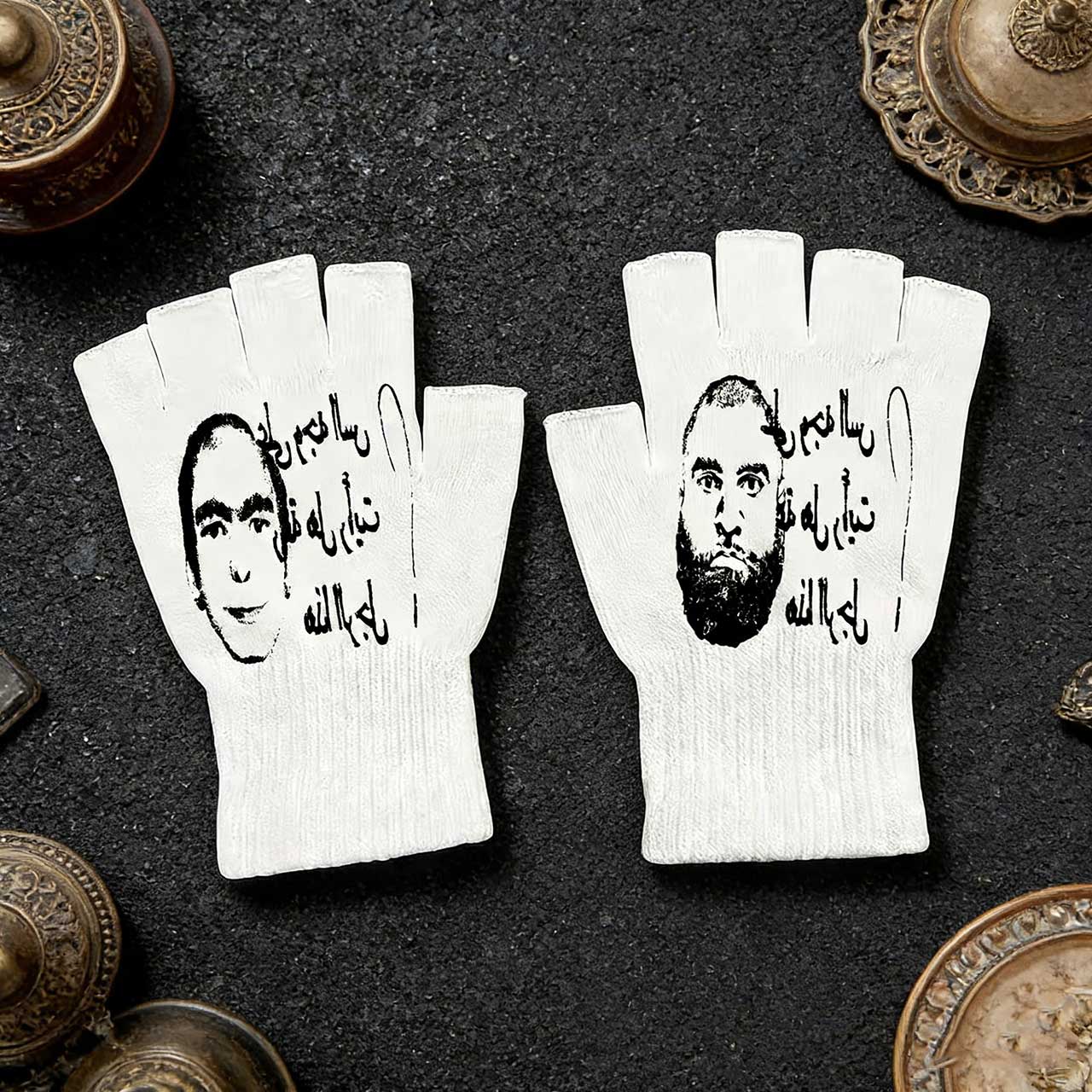 Knit Glove Touch Screen - Перчатки без пальцев с принтом в