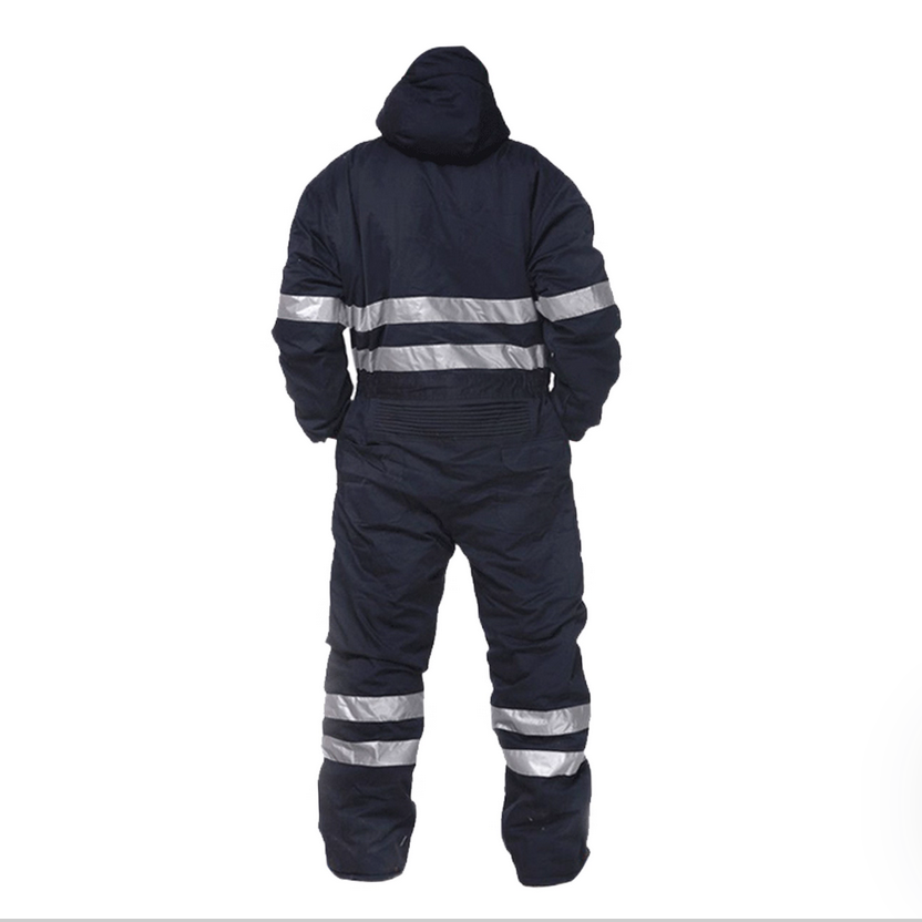 Зимний комбинезон для холодног – обзор и цена Winter Clothing Storage