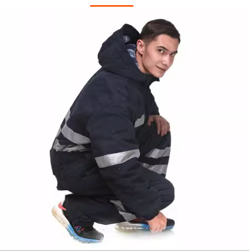 Зимний комбинезон для холодног – обзор и цена Winter Clothing Storage