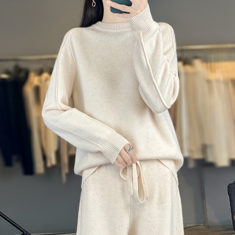 Женский комплект из 2 предмето – обзор и цена Winter Clothing Kit